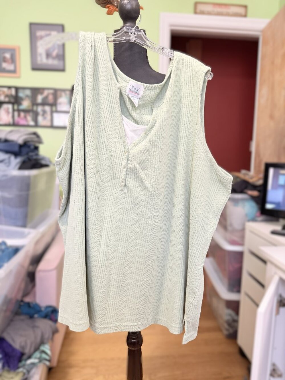 Only Necessities Light Green 4X Tank Top